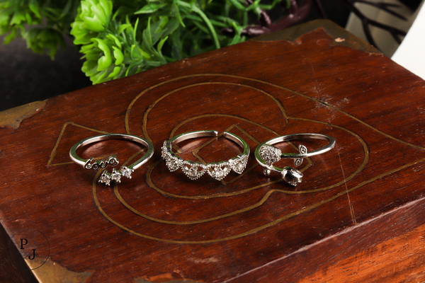 Exquisite Pack of 3 Adjustable Rings - Love, Hearts, Lily - Silver Platted