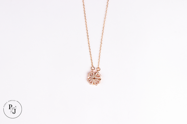 Clover - Magnetic Folding Heart Shaped Pendant Chain For Women - Rose Gold
